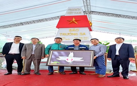 Nghệ nhân Nguyễn Phương Hồng: Trăn trở với nghề, đam mê thiện nguyện